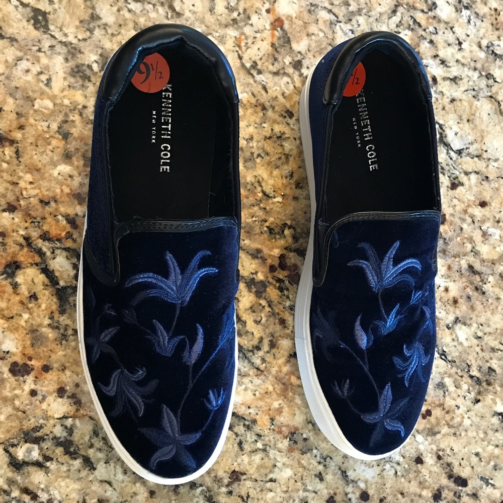 Kenneth Cole Alesy Platform Blue Velour - Picture 2 of 7
